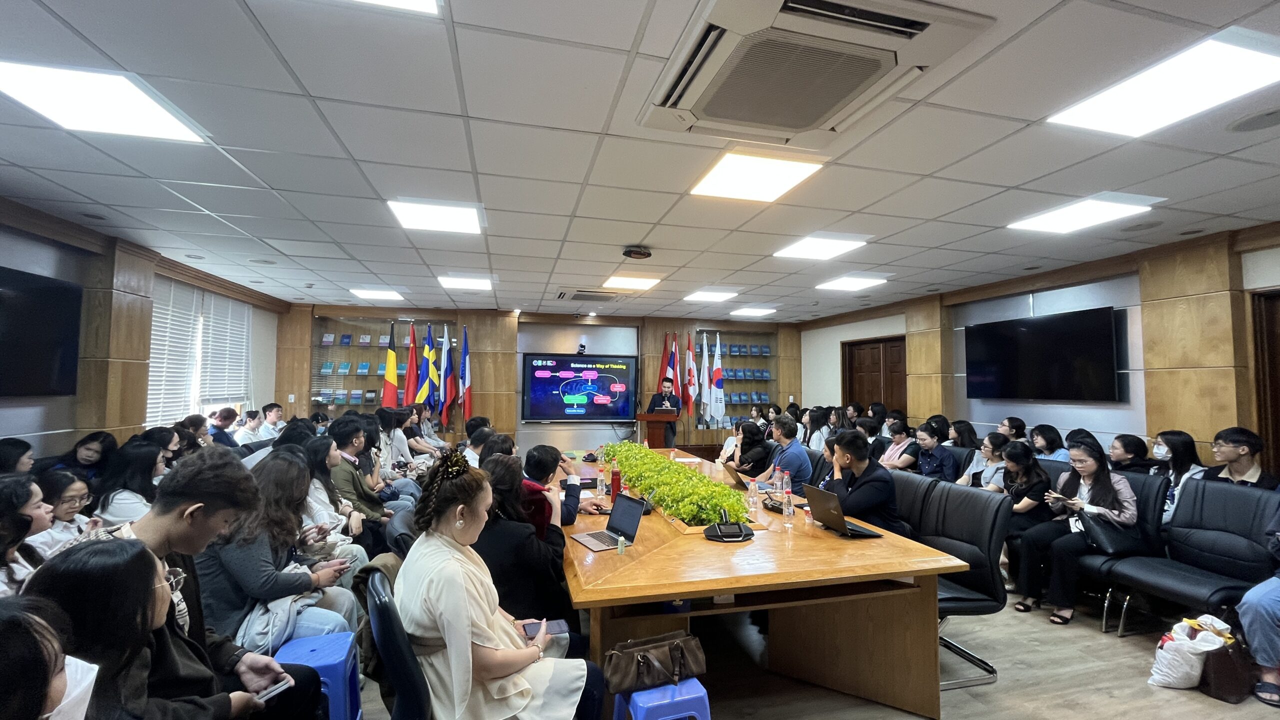 Collaboration between the Center for Crime Science x Ho Chi Minh City University of Law x Mekong Institute
